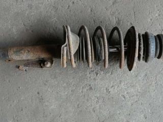 стойка передняя правая Ford Fiesta 4 поколение 1998, 1.3 л., бензин, МКПП, хетчбэк 5 дв.