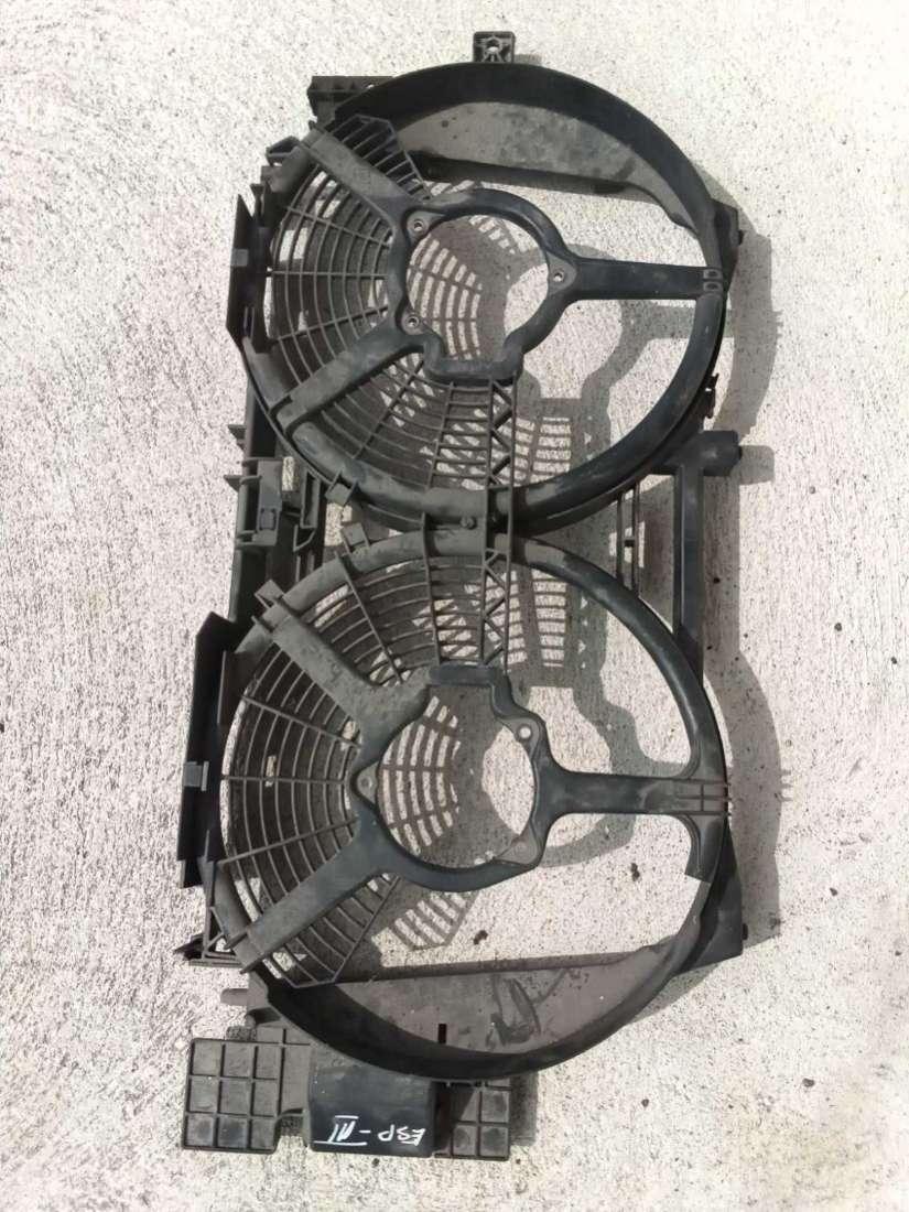 диффузор вентилятора Renault Laguna 1 поколение 1996, 1.8 л., бензин, МКПП, хетчбэк 5 дв. - фото №1