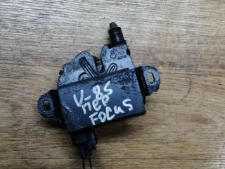 замок капота Ford Focus 1 поколение 1999, 1.6 л., бензин, МКПП, универсал
