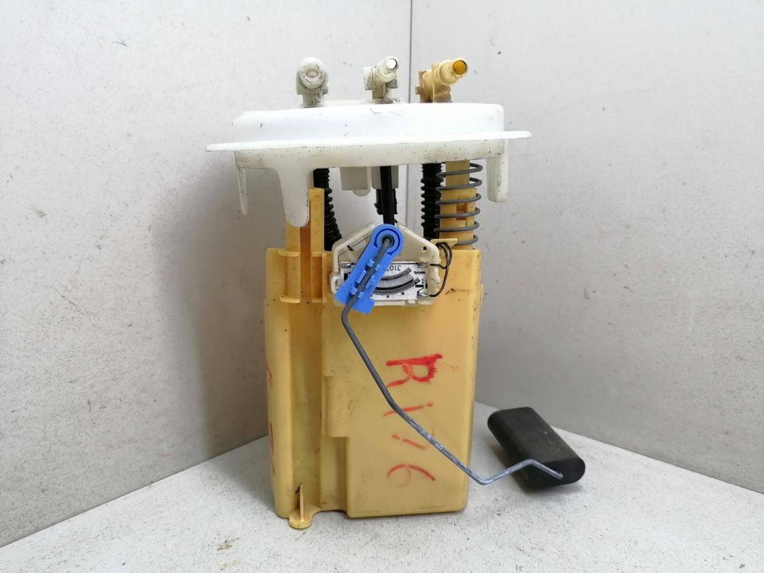 колба в бак Citroen C8 1 поколение 2007, 2.0 л., HDi, дизель, 6МКПП, серый, минивэн, передний привод - фото №1