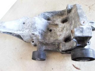 кронштейн генератора BMW 5 серия F07/F10/F11 2010, 3.0 л., дизель, седан