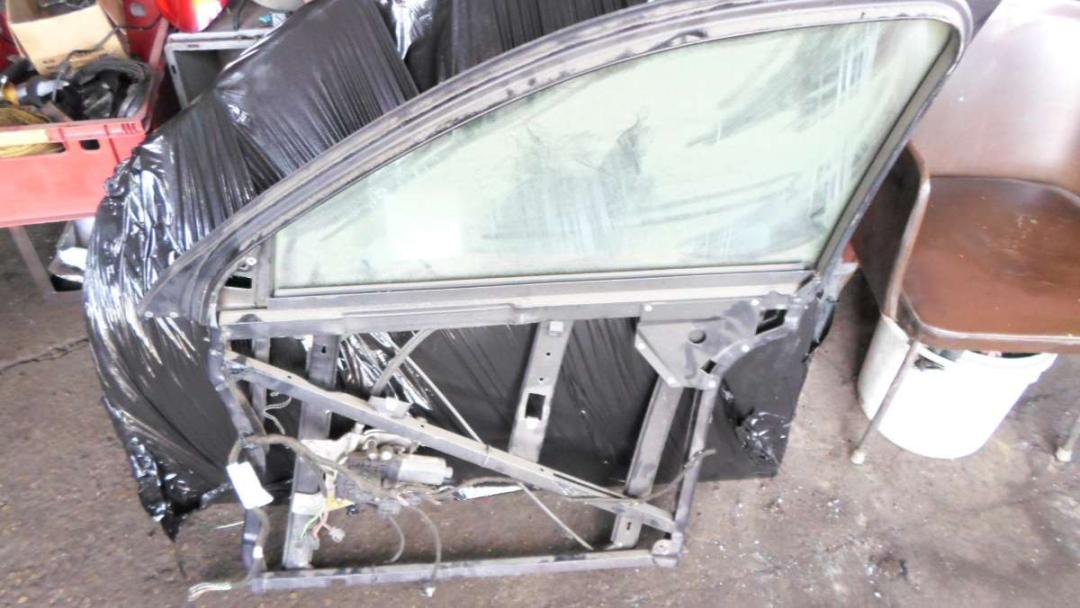 стеклоподъемник электрический передний правый Audi A6 4B/C5 1998 - фото №1