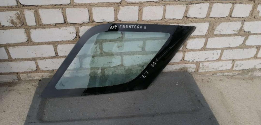 стекло кузовное боковое левое Opel Frontera A 1993 - фото №1