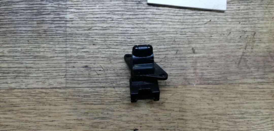 кнопка стеклоподъемника переднего правого Honda Accord 5 поколение 1994, 2.0 л., бензин, МКПП, универсал - фото №1