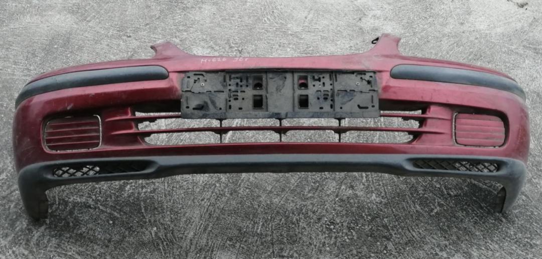 бампер передний Mazda 626 GF 1998, хетчбэк 5 дв. - фото №1