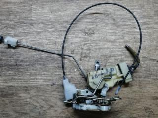 замок двери передней правой Toyota Yaris P1 2001, 1.0 л., бензин, МКПП, хетчбэк 5 дв.