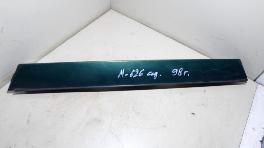 накладка подсветки номера Mazda 626 GF 1998, седан - фото №1