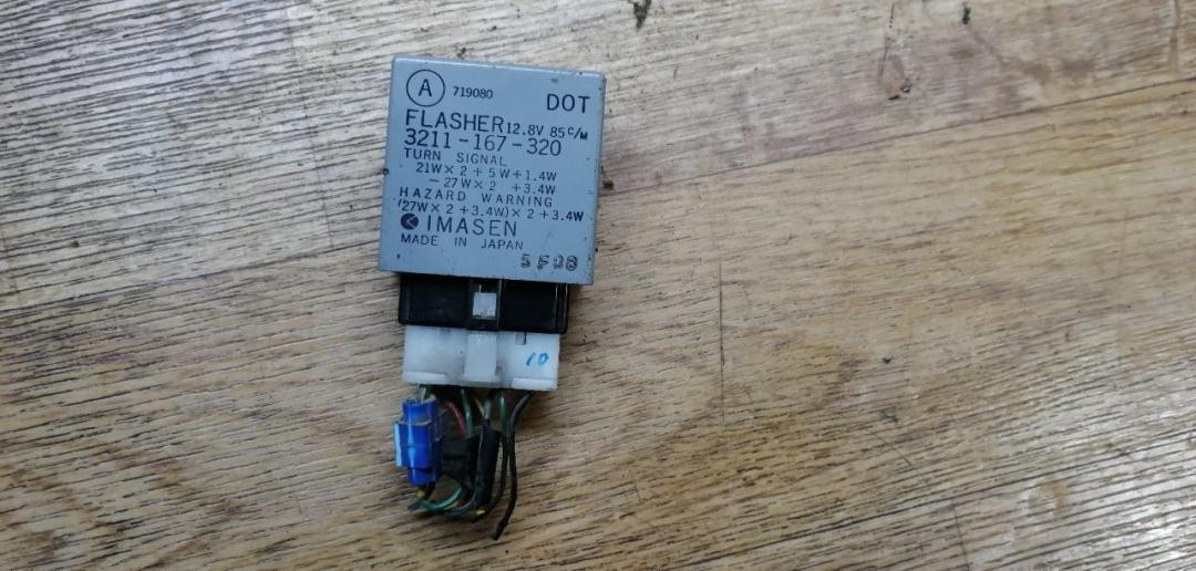 реле (прочие) Mazda 626 GF 1999, 1.8 л., бензин, МКПП, хетчбэк 5 дв., 3211167320 - фото №1