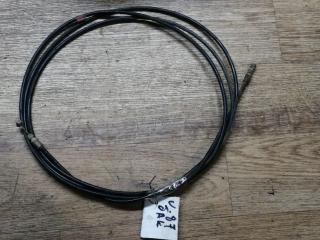 трос открывания лючка топливного бака Mazda 323 BJ 1998, 1.8 л., бензин, МКПП, хетчбэк 5 дв.