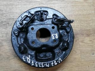 защитный кожух тормозного механизма Mazda 323 BJ 1998, 1.8 л., бензин, МКПП, хетчбэк 5 дв.