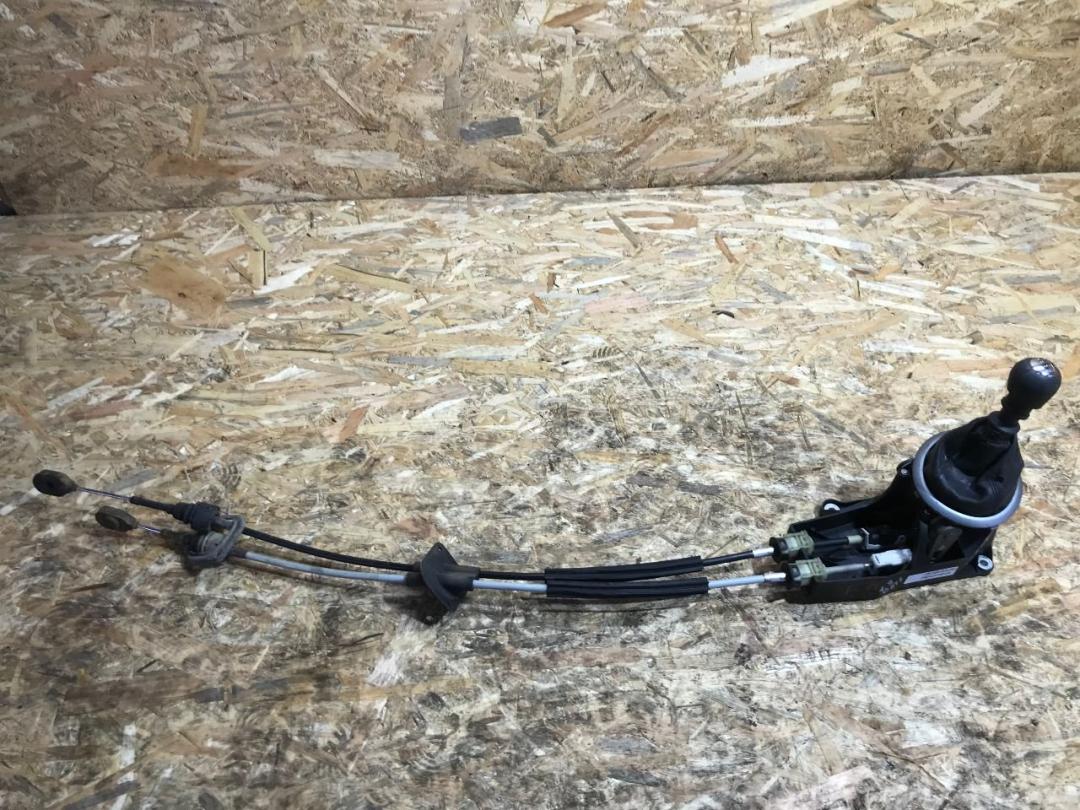 кулиса Suzuki Swift 3 поколение 2006, 1.3 л., дизель, МКПП - фото №1