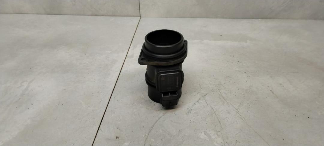 расходомер воздуха Renault Logan 1 2010, 1.5 л., DCi, дизель, МКПП, универсал, H8200357204 - фото №1