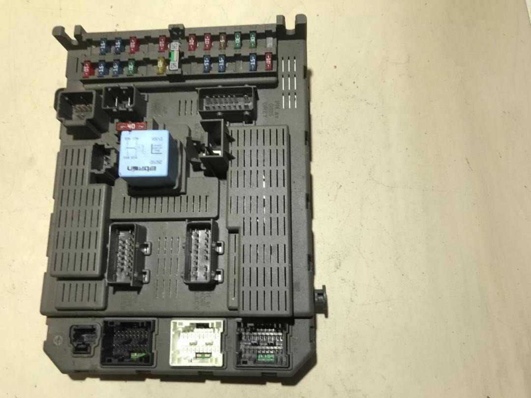 блок комфорта Citroen C5 1 поколение 2002, 2.0 л., бензин, хетчбэк 5 дв. - фото №1