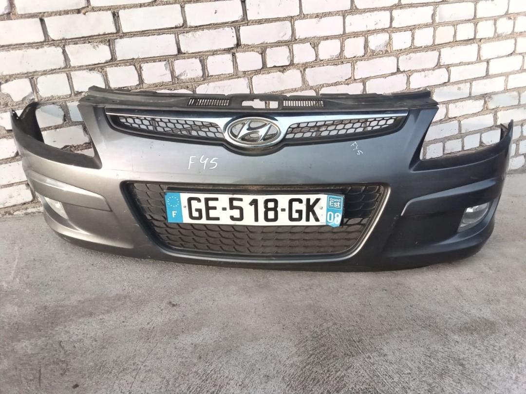 бампер передний Hyundai i30 FD 2009, 1.6 л., дизель, хетчбэк 5 дв. - фото №1