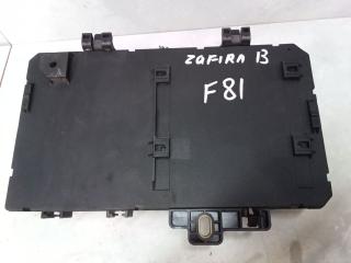 блок предохранителей Opel Zafira B 2005, 1.8 л., бензин, МКПП, минивэн, 13206759