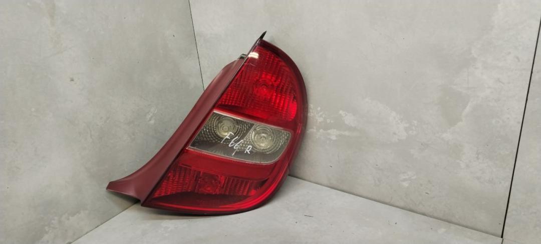 фонарь задний правый Citroen C5 1 поколение 2001, 2.0 л., дизель, МКПП, хетчбэк 5 дв. - фото №1