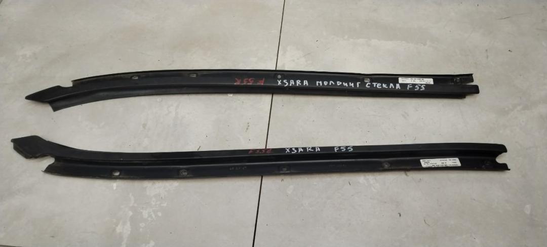 молдинг лобового стекла Citroen Xsara 1 поколение 1998, 1.9 л., дизель, МКПП, хетчбэк 5 дв. - фото №1