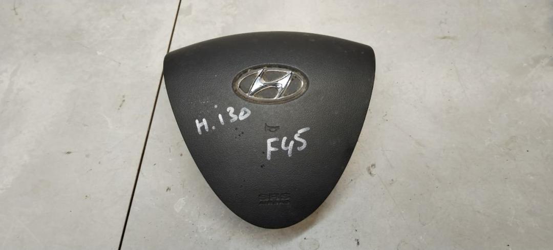 подушка безопасности водителя Hyundai i30 FD 2009, 1.6 л., дизель, хетчбэк 5 дв. - фото №1