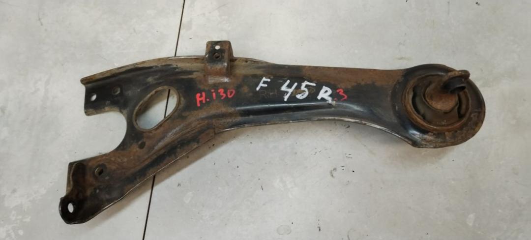 рычаг задний правый Hyundai i30 FD 2009, 1.6 л., дизель, хетчбэк 5 дв. - фото №1