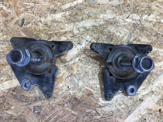 Цапфа задняя (ось ступицы) Renault Megane 3 поколение [2-й рестайлинг] 2015, 1.5 л., дизель, МКПП, хетчбэк 5 дв.