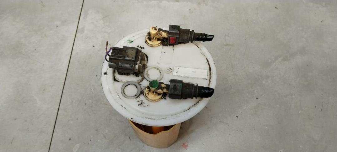 датчик уровня топлива Renault Logan 1 2010, 1.5 л., DCi, дизель, МКПП, универсал - фото №1