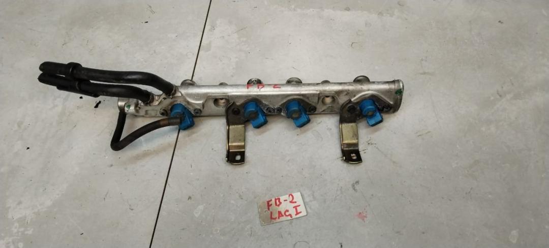 форсунка Renault Laguna 1 поколение 1998, 2.0 л., бензин, МКПП, хетчбэк 5 дв. - фото №1