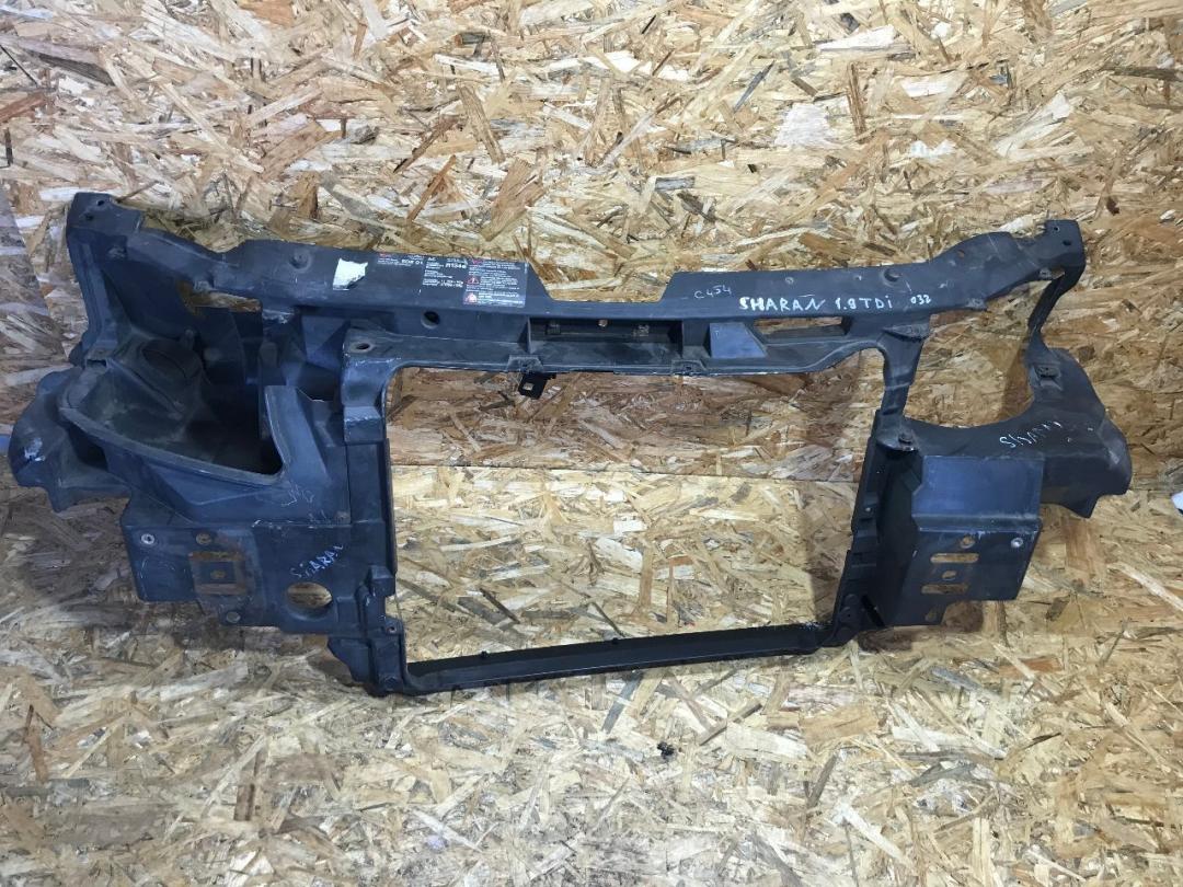 передняя панель крепления облицовки (телевизор) Volkswagen Sharan 1 restailing 2003, 1.9 л., дизель - фото №1