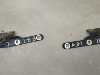 петля капота Renault Logan 1 2010, 1.5 л., DCi, дизель, МКПП, универсал