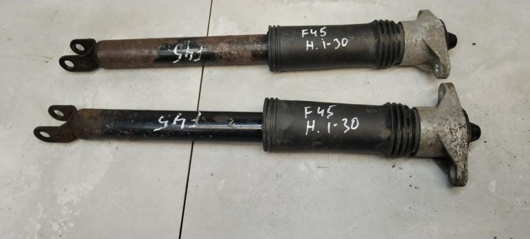 амортизатор задний Hyundai i30 FD 2009, 1.6 л., дизель, хетчбэк 5 дв. - фото №1