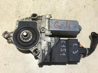 моторчик стеклоподъемника задний левый Volkswagen Golf 4 поколение 1999