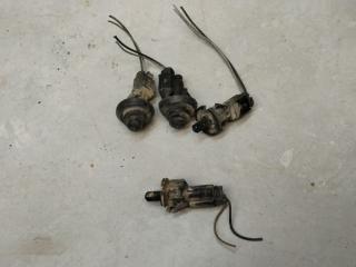 выключатель концевой (концевик) Renault Megane 1 поколение 1998, 1.6 л., бензин, МКПП, хетчбэк 5 дв.