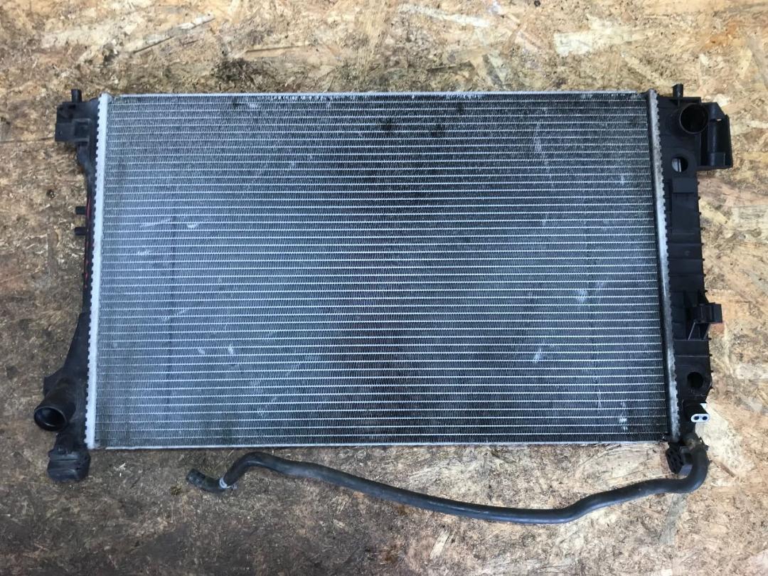 радиатор (основной) Opel Vectra C 2004, 2.2 л., бензин, АКПП, хетчбэк 5 дв. - фото №1