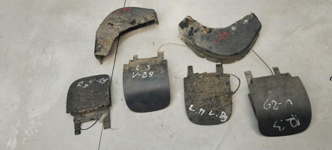 заглушка порога Opel Omega B 1997, 2.0 л., бензин, АКПП, универсал - фото №1