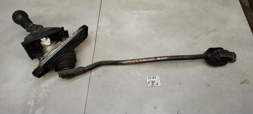 кулиса Audi 80 B3 1989, 1.8 л., бензин, МКПП, седан - фото №1