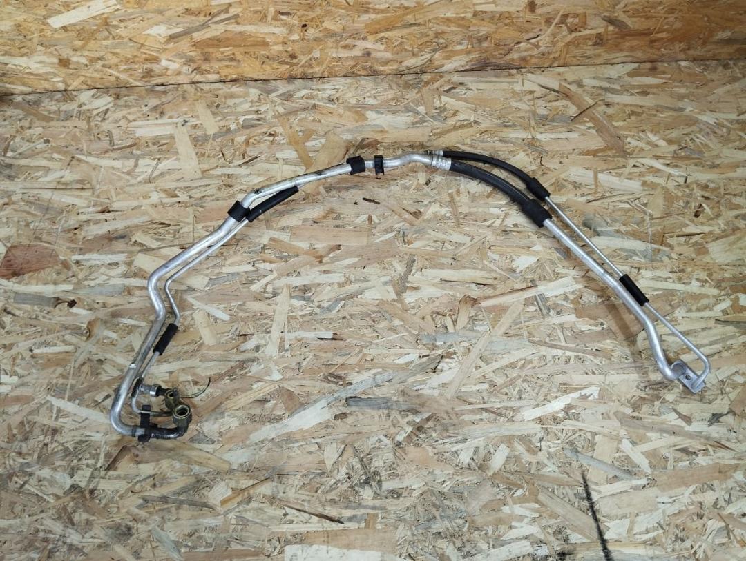 трубка кондиционера Opel Vectra C 2004, 2.2 л., бензин, АКПП, хетчбэк 5 дв. - фото №1