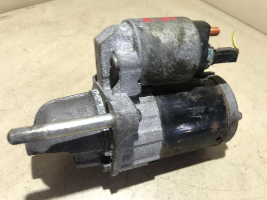 стартер Suzuki Swift 3 поколение 2008, 1.3 л., бензин, МКПП, хетчбэк 5 дв. - фото №1