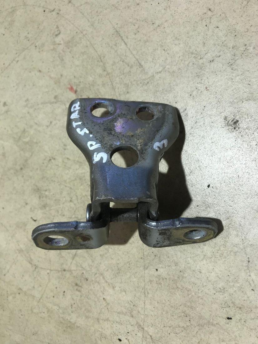 петля двери Mitsubishi Space Star 2 2015, 1.2 л., бензин, МКПП, хетчбэк 5 дв. - фото №1