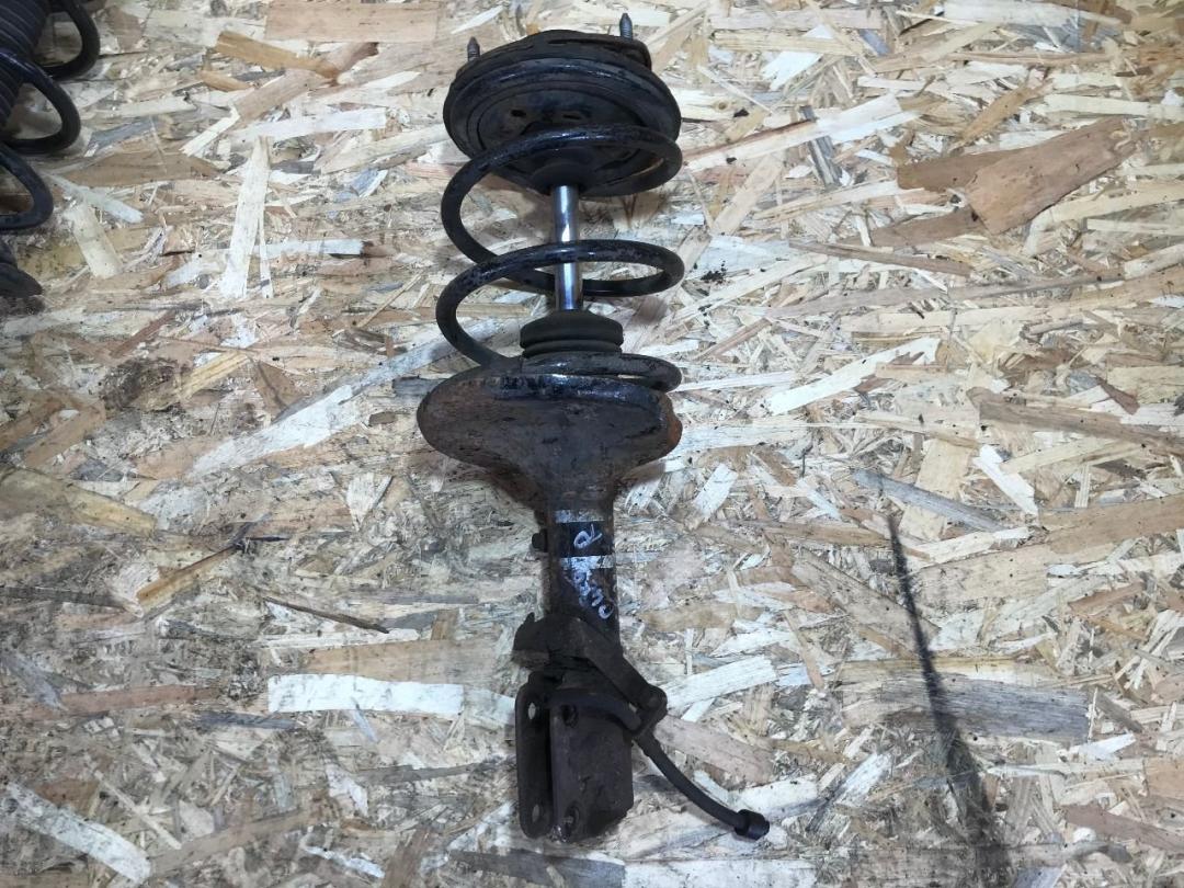 стойка передняя правая Mitsubishi Grandis 1 поколение 2007, 2.4 л., бензин, МКПП, минивэн - фото №1