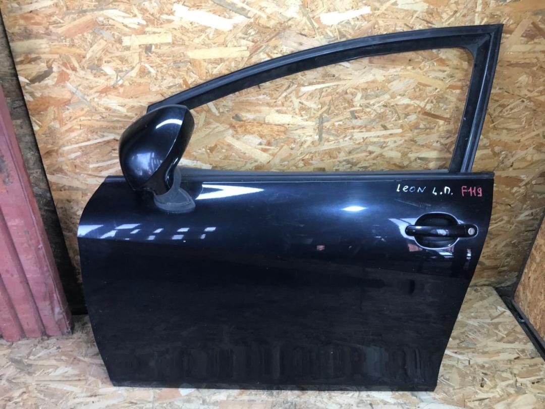 дверь передняя левая SEAT Leon 2 поколение 2009, 1.9 л., дизель, МКПП - фото №1