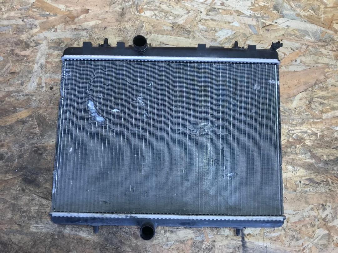 радиатор (основной) Citroen C4 Picasso 1 поколение 2012, 1.6 л., Ti, бензин, МКПП, минивэн - фото №1