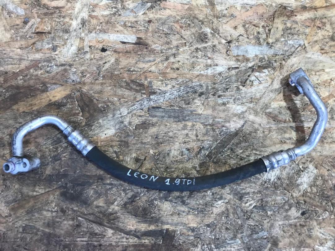 трубка кондиционера SEAT Leon 2 поколение 2009, 1.9 л., дизель, МКПП - фото №1
