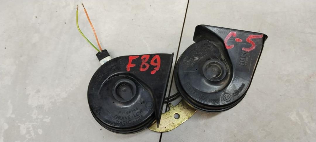 сигнал (клаксон) Citroen C5 1 2006, 1.6 л., HDi, дизель, МКПП, хетчбэк 5 дв. - фото №1