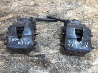 суппорт передний правый SEAT Leon 2 поколение 2009, 1.9 л., дизель