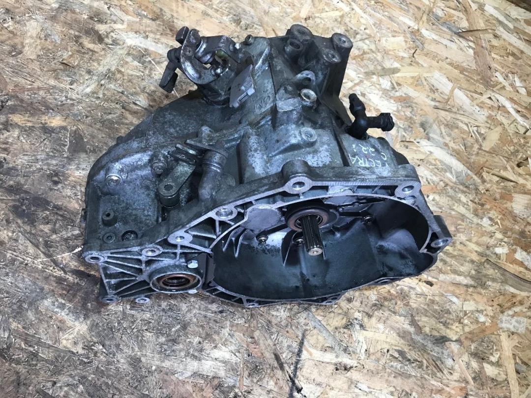 КПП механическая (МКПП) Opel Vectra C 2004, 2.2 л., бензин, МКПП, седан - фото №1