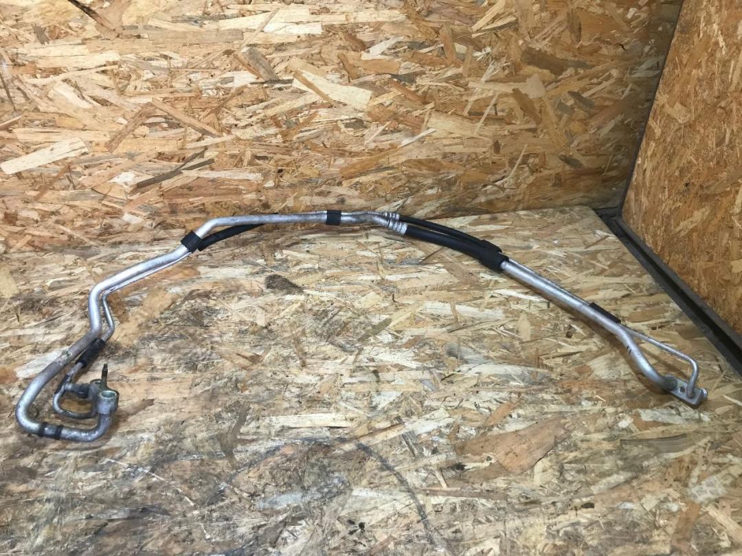 трубка кондиционера Opel Vectra C 2004, 2.2 л., бензин, МКПП, седан - фото №1