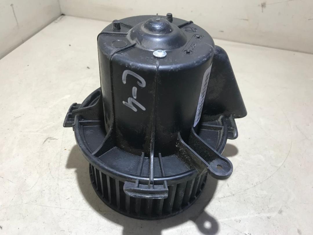 моторчик печки Citroen C4 1 поколение 2008, 1.6 л., бензин, МКПП - фото №1