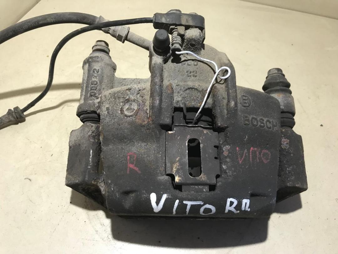 суппорт передний правый Mercedes-Benz Vito W638 2000 - фото №1