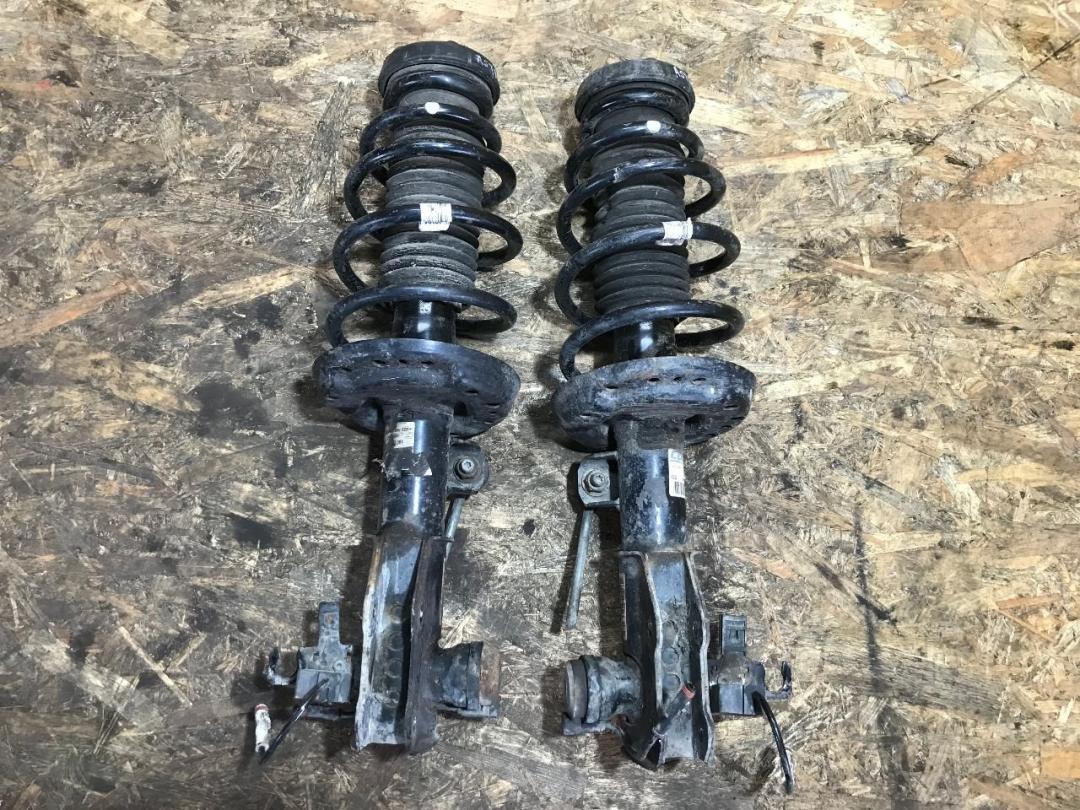 амортизатор передний Opel Astra J 2012, 1.7 л., дизель, МКПП, хетчбэк 5 дв. - фото №1