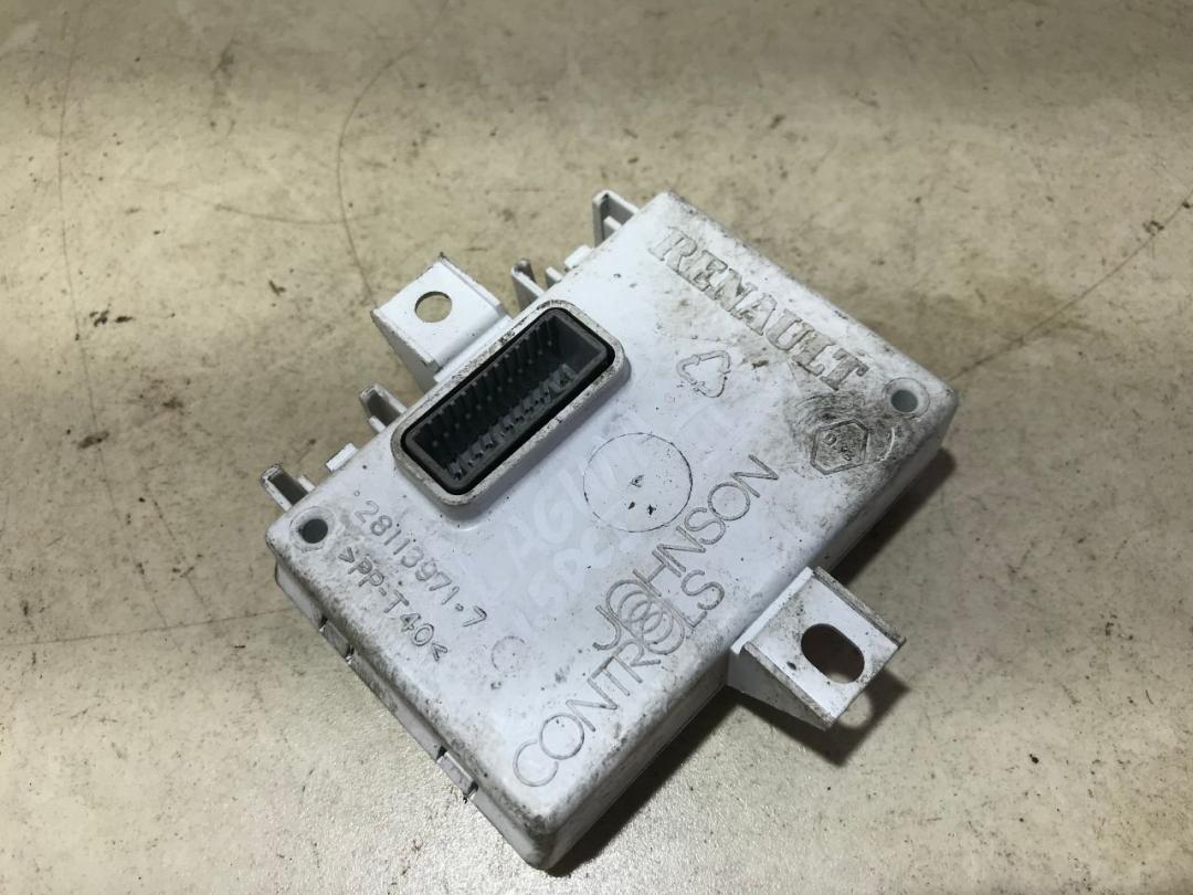 навигация Renault Laguna 3 поколение 2010, 1.5 л., дизель, МКПП, хетчбэк 5 дв. - фото №1