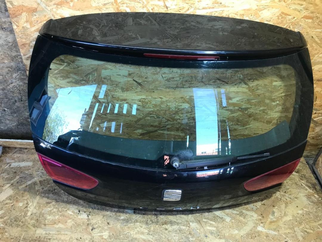 крышка багажника (дверь 3-5) SEAT Leon 2 поколение 2009, 1.9 л., дизель, МКПП - фото №1